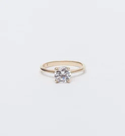 Avens Round Cut Ring