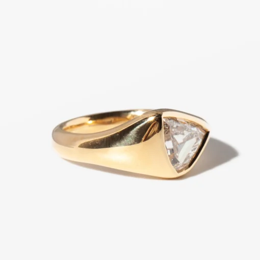 2.01 ct Floe Diamond Ring