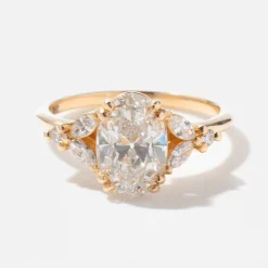 2.14 ct Lab-Grown Oval Diamond Goldie Ring