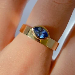 0.81 ct Marquise Sapphire Monolith Ring
