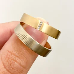 Engraved Pyramid Wedding Band