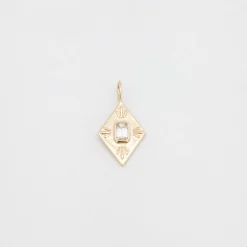 Flèche Amulet