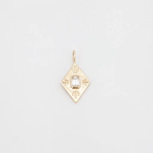 Flèche Amulet