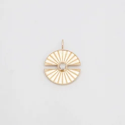 Luce Amulet