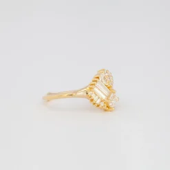 Mirrored Cluster Ring with Asscher Cut Diamond