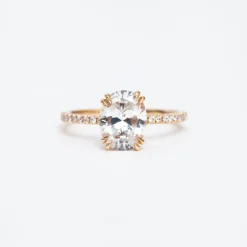 Oval Eleonore Delicate Pavé Ring