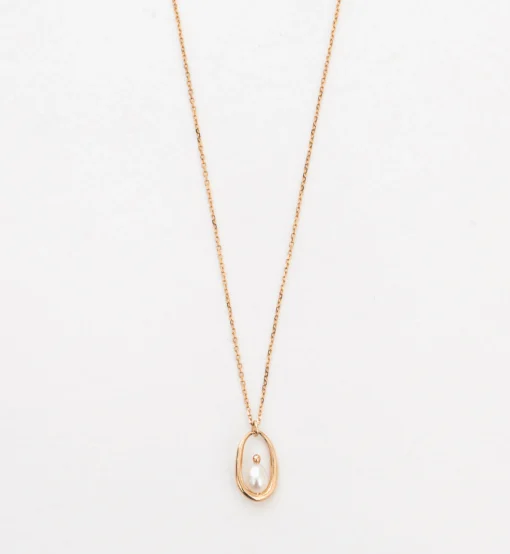 Pearl Droplet Necklace