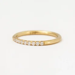 Round Semi Pave Band