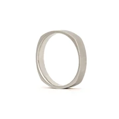 Square 4mm Hammered Band