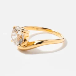 1.97 ct Antique Old European Piscine Ring