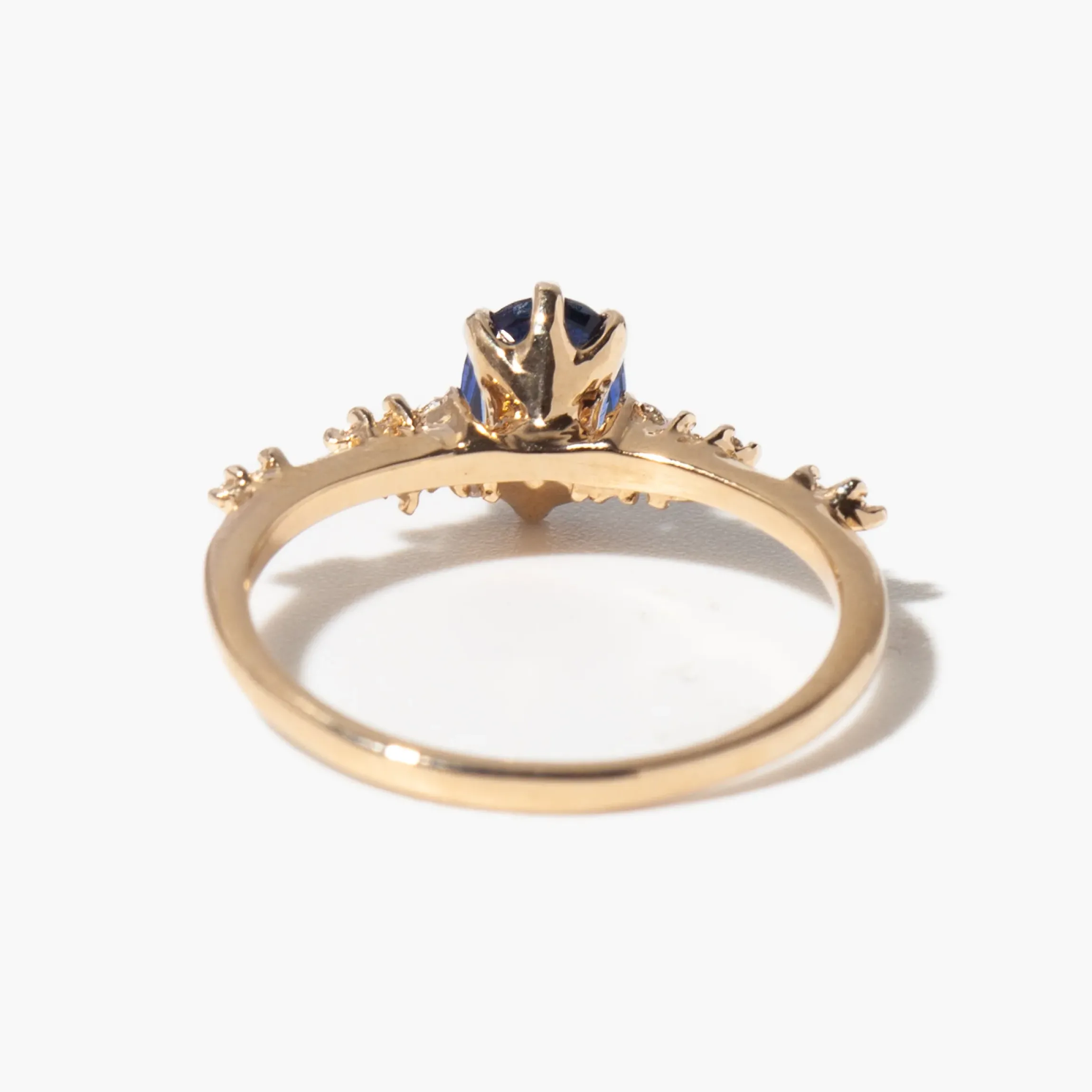 1.00 ct Blue Sapphire Daphne Ring