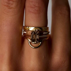 2.22 ct Emerald-Cut Champagne Diamond Bea Solitaire