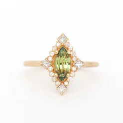 0.83 ct Green Sapphire Marie Ring