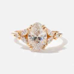 2.14 ct Lab-Grown Oval Diamond Goldie Ring