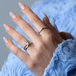 1.50 ct Lab-Grown Oval Diamond Vault Ring