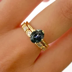 1.56 ct Oval Montana Color-Change Sapphire Vault Ring