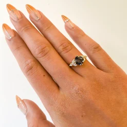 1.85 ct Purple-Grey Cushion Spinel Goldie Ring