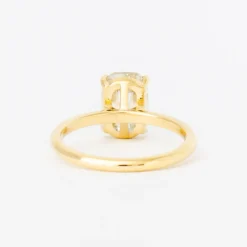 2.50 ct Scissor-cut Diamond Coursiere Ring