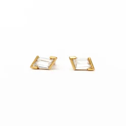 0.45 ctw Rhombus Diamond Temple Half-Bezel Studs