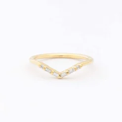 Chevron Wedding Ring with Baguette Diamonds