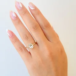 Diamond Oval Equilibrium Ring