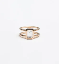 Emerald-Cut Attelage Ring