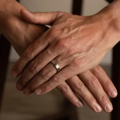 Finn 5mm Hammered Band