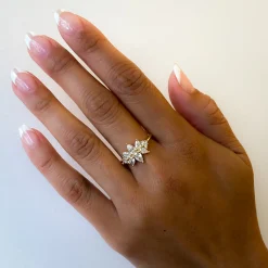 Flora Diamond Cluster Ring