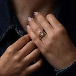 Large Vertical Oval Monolith Ring