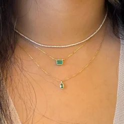 Oval Emerald Wisp Necklace