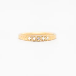 Pattern Wedding Band with Carré Diamonds