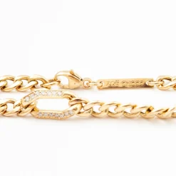 Pavé Oval Link on Medium Curb Chain Bracelet
