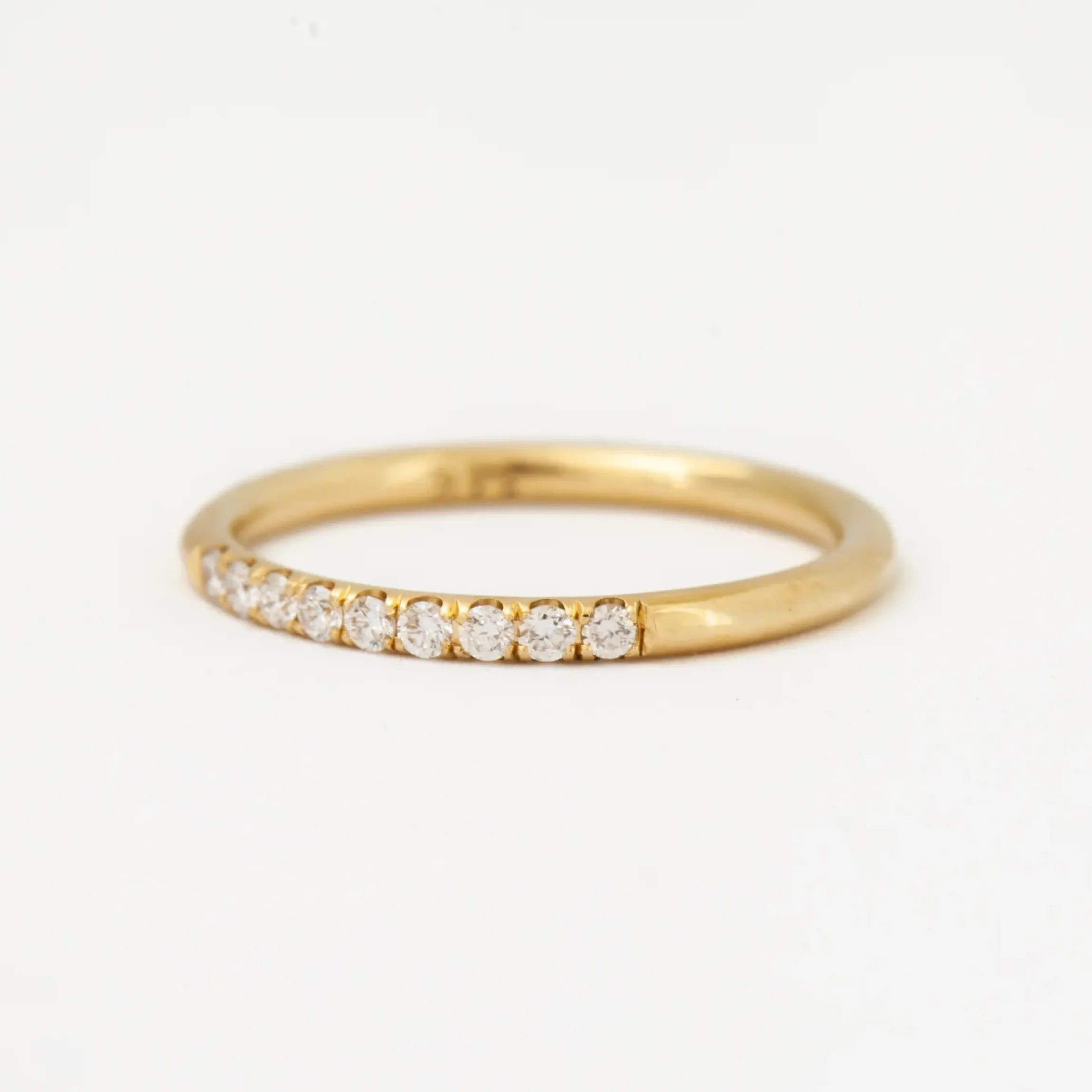 Round Semi Pave Band