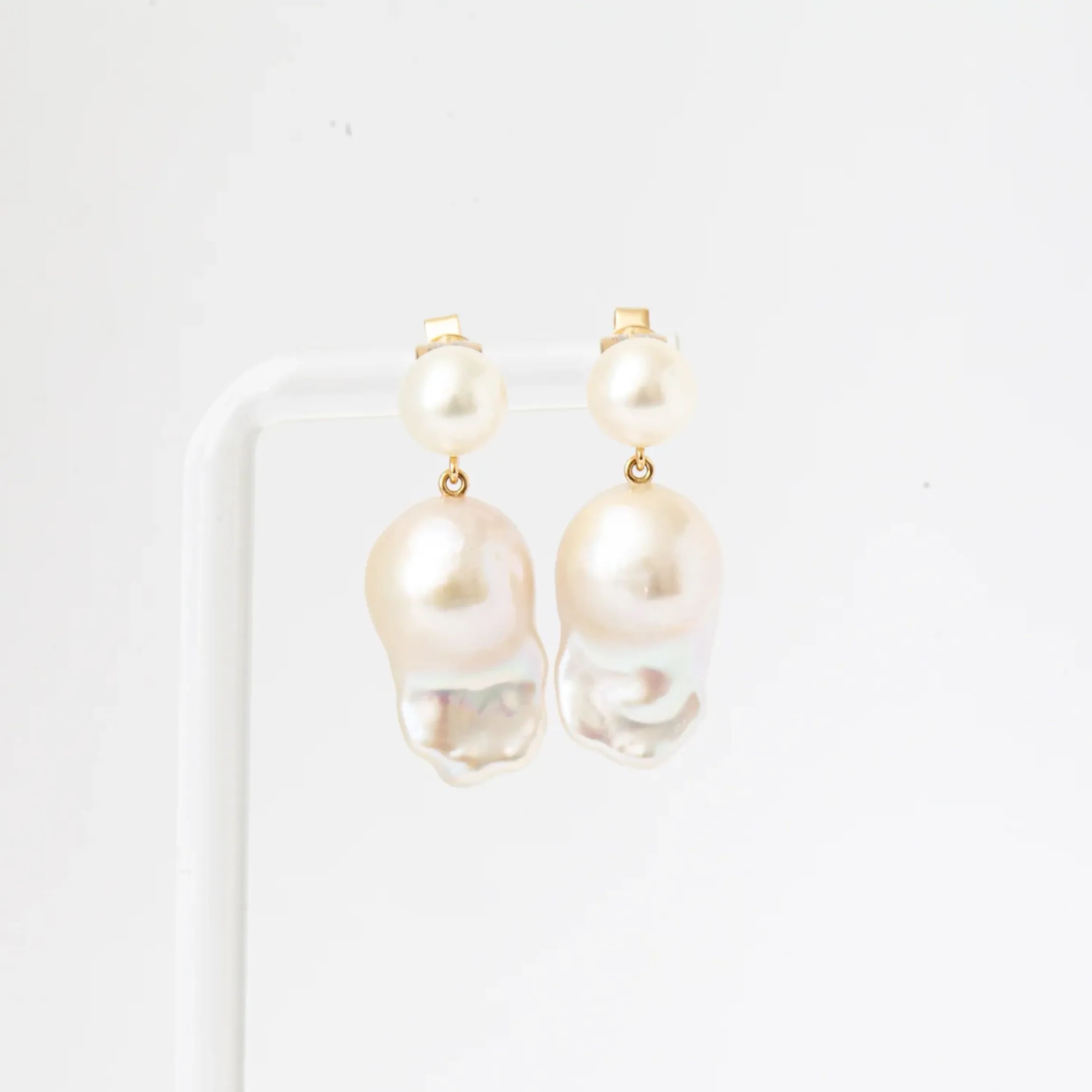 Venus Blanc Earrings