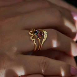 Wave Solid Gold Wedding Band