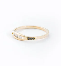 White & Black Diamond Float Ring