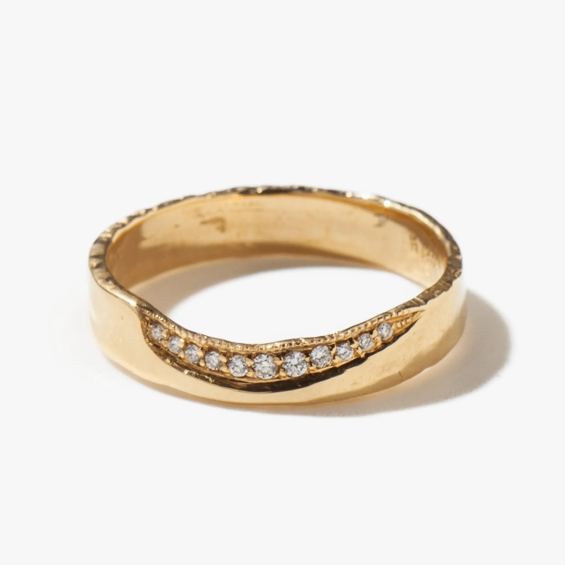 White Diamond Trail 4mm Ring