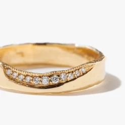 White Diamond Trail 4mm Ring