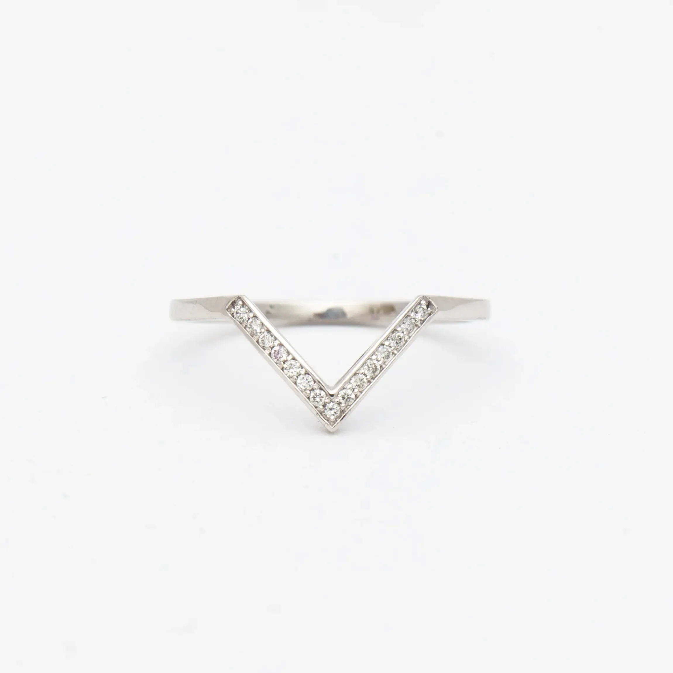 White Gold White Diamond Chevron Bea Band
